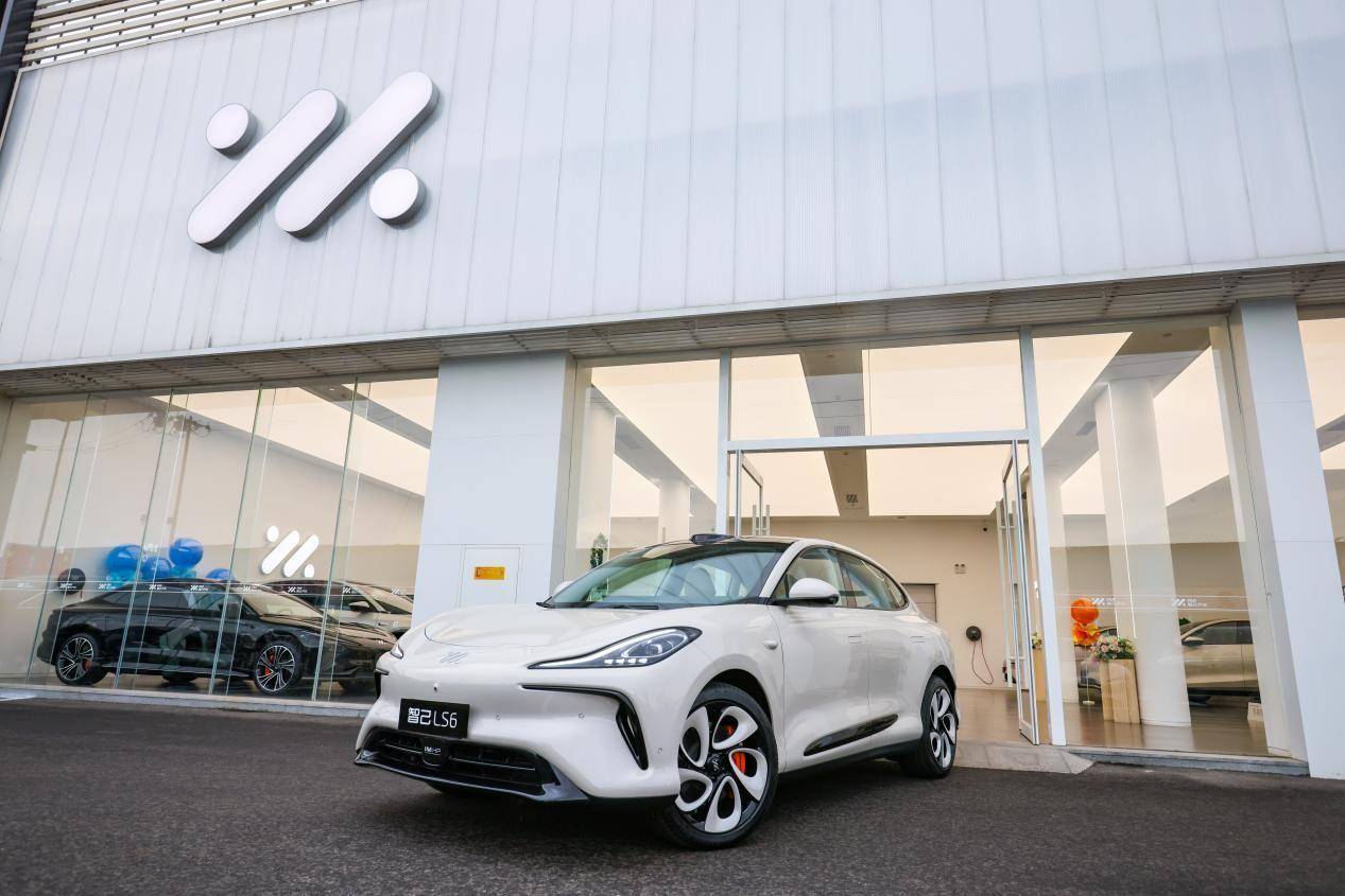 智己LS6：智能汽车领域的黑马，销量猛增展现超强实力