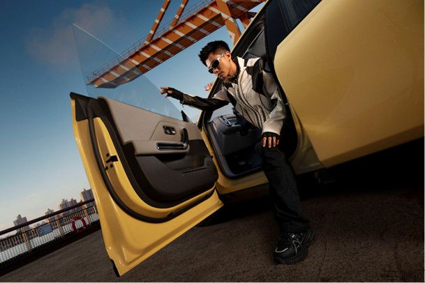 【新闻稿】限时惊喜价9.28万起！零跑Lafa5正式上市 重塑10万级纯电轿跑价