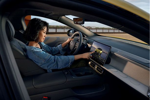 【新闻稿】限时惊喜价9.28万起！零跑Lafa5正式上市 重塑10万级纯电轿跑价