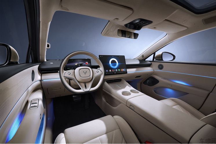 【新闻稿】人生高光开追光!岚图追光L破晓上市 售价27.99万-30.99万元1